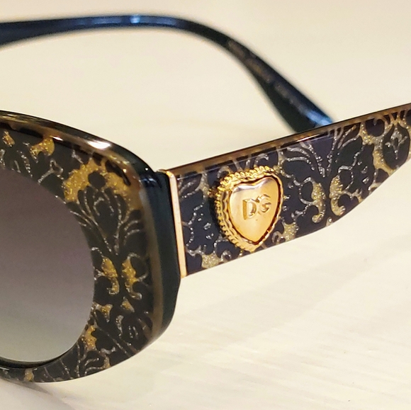 SOLD Dolce & Gabbana 53mm cat eye sunglasses NEW w case - Picture 5 of 6